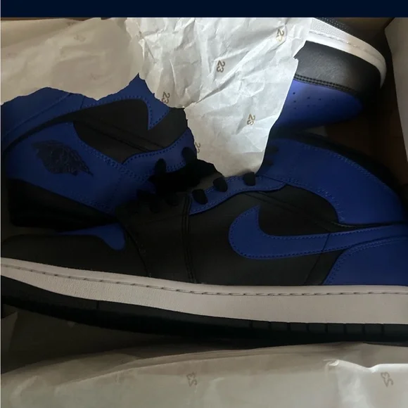 Men's Black and Blue Sneakers